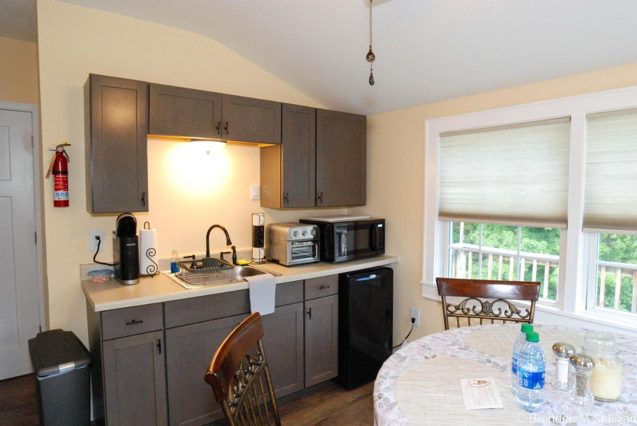 Maple Leaf Lodge Schroon Lake 외부 사진