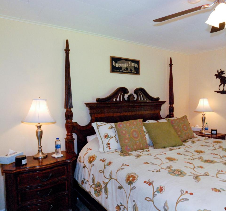 Maple Leaf Lodge Schroon Lake 외부 사진