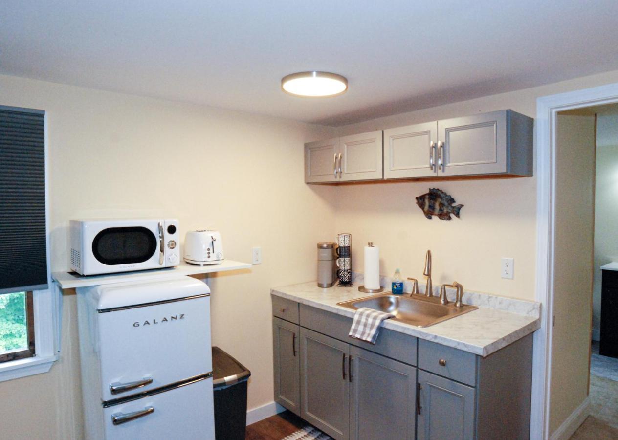 Maple Leaf Lodge Schroon Lake 외부 사진